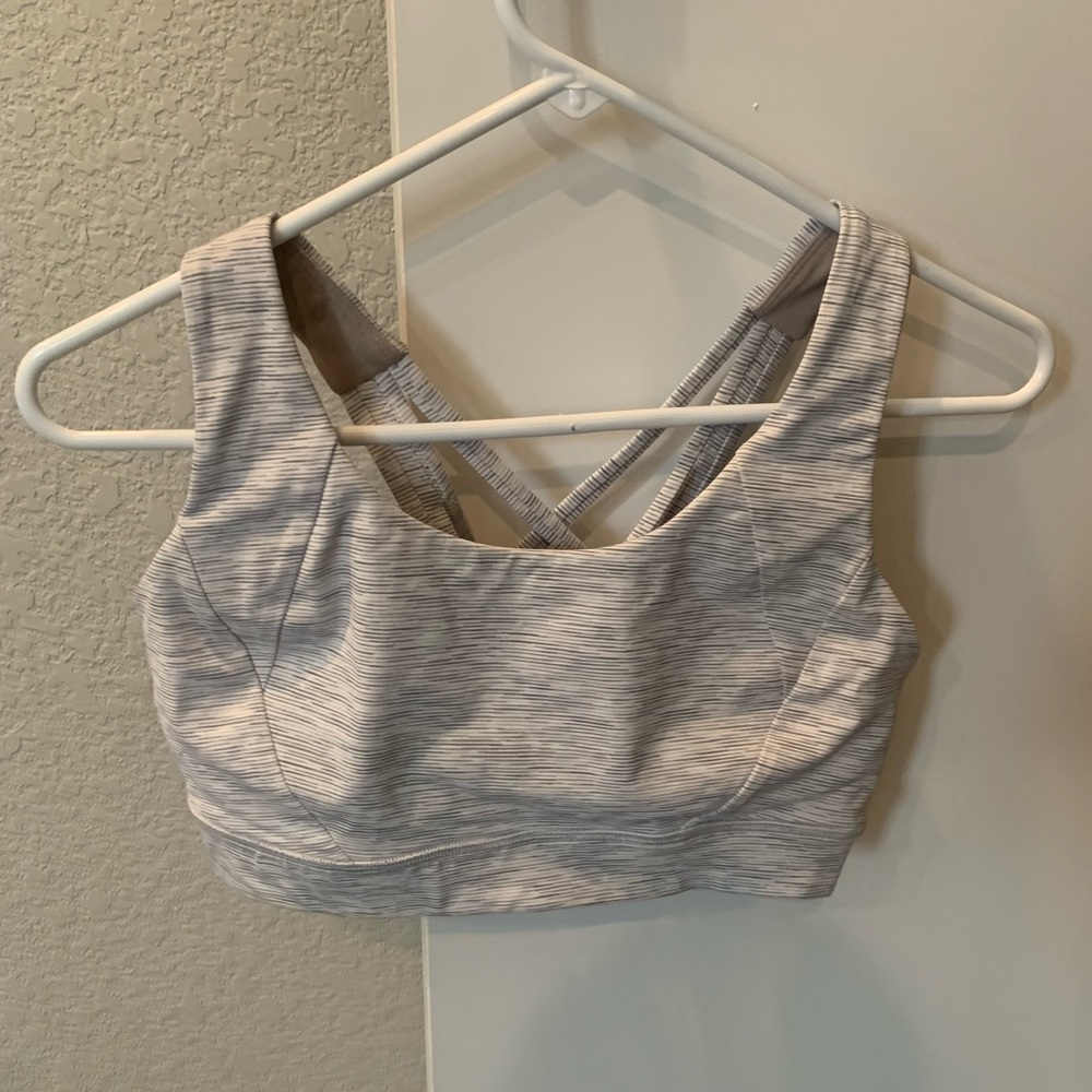 NWT Lululemon sports bra